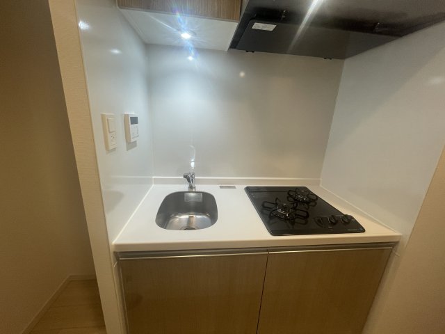 キッチン　写真は、他部屋の反転間取りです(現況優先)