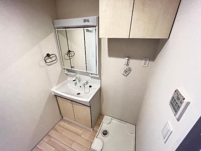 洗面設備　洗髪洗面化粧台