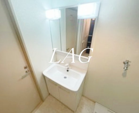 洗面設備　洗面台です。