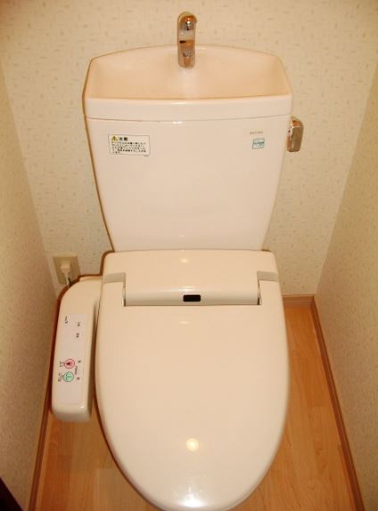 トイレ　落ち着いたトイレです
