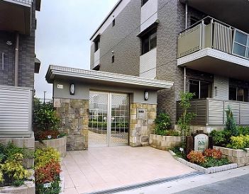 エントランス　建物の内部です