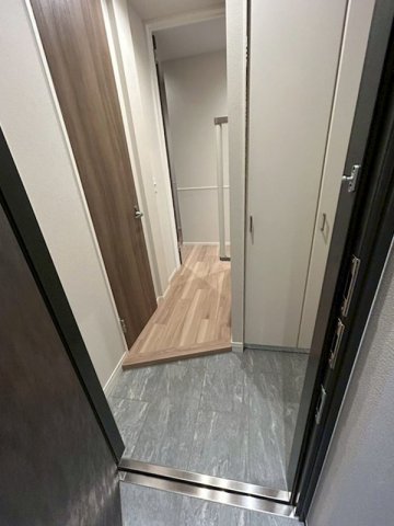 玄関　ゆったりとした玄関スペースです♪