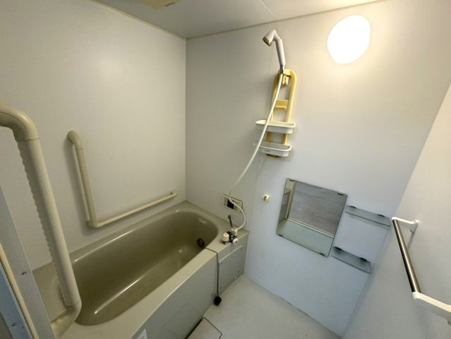 衣笠西馬場町貸家の風呂写真