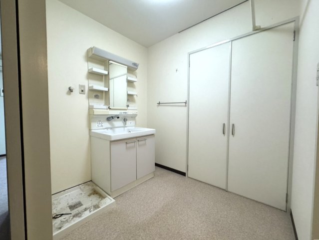 衣笠西馬場町貸家の内装写真