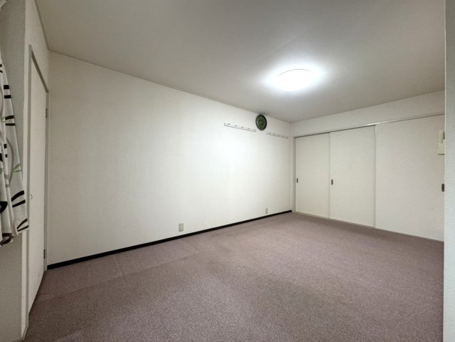 衣笠西馬場町貸家の居間写真