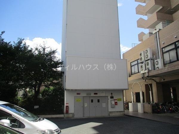 駐車場　敷地内駐車場です！