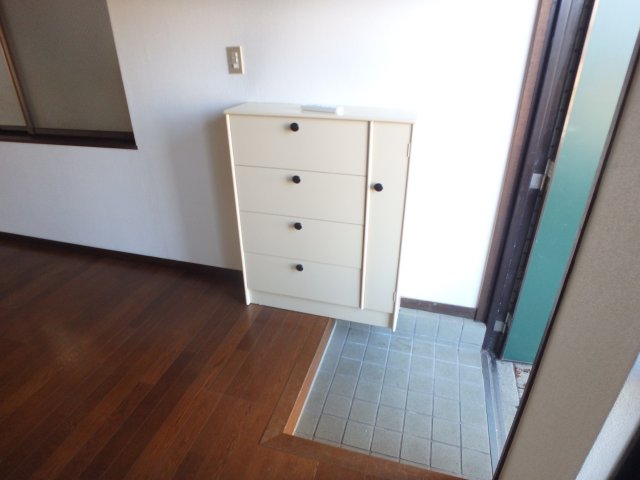 玄関　落ち着いた玄関です