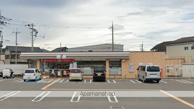 コンビニ　セブンイレブン（コンビニ）まで199m