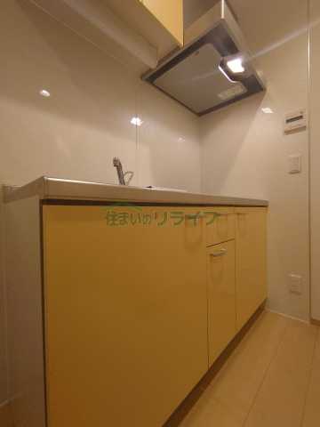 キッチン　別部屋参考写真となります。