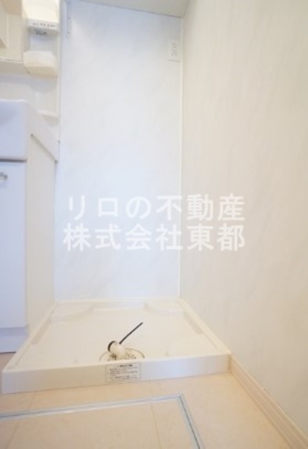 居室・リビング　同建物・別間取りの部屋の参考写真