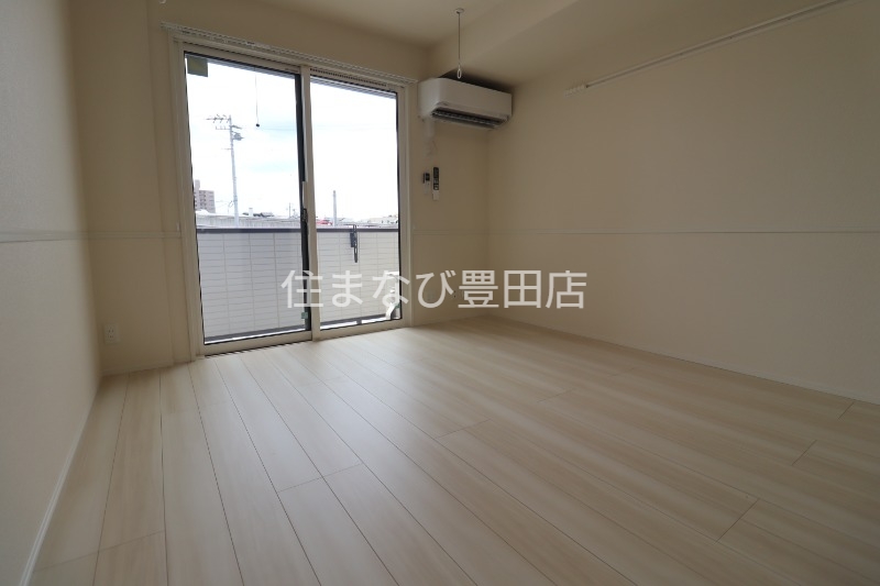 居室・リビング　同型別部屋写真