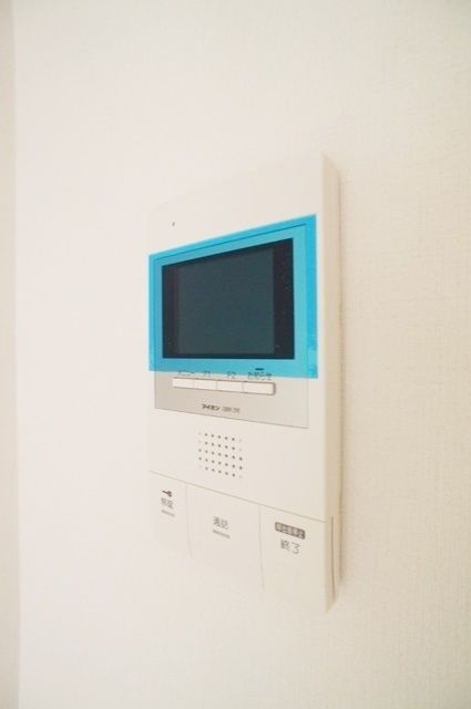 セキュリティ　安心のモニター付きインターホン
