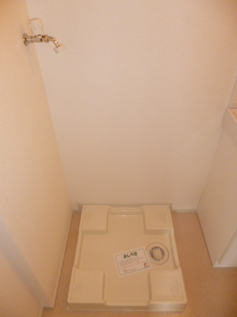 その他　※写真は105号のもの。