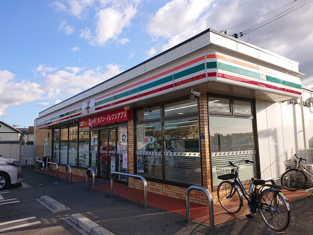 コンビニ　セブンイレブン近江草津バイパス店（コンビニ）まで399m
