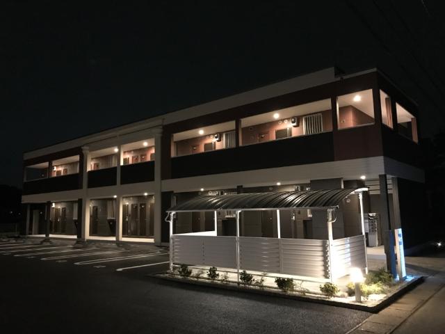 建物外観　外観写真（夜）