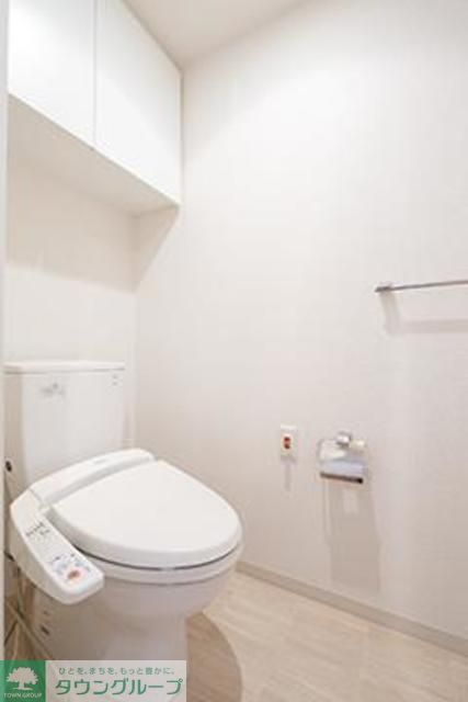 トイレ　※写真は同タイプ住戸です。