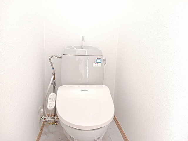 トイレ　落ち着いたトイレです