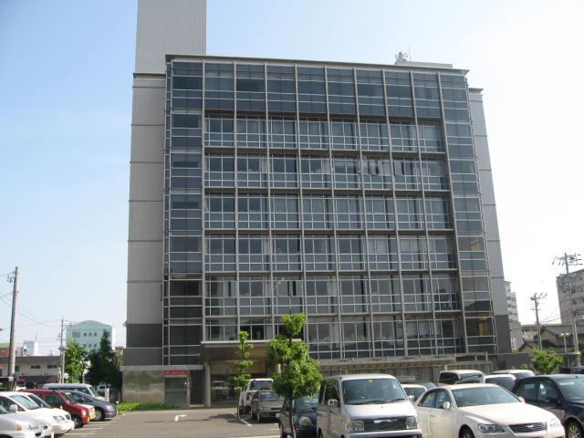 役所　岩倉市役所（役所）まで610m