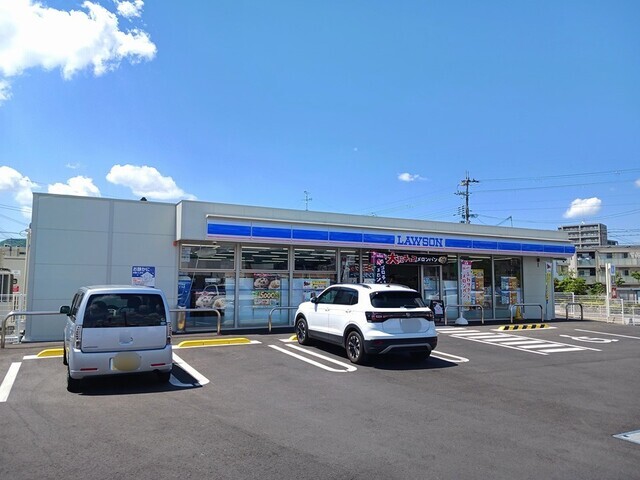その他　ローソン八日市東本町店様（その他）まで400m
