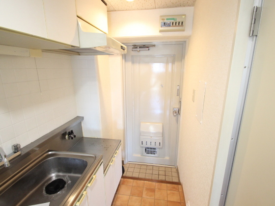 玄関　※別部屋の写真です