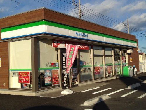 コンビニ　ファミリーマート 川越伊勢原店（コンビニ）まで883m
