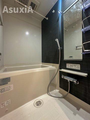 バス・シャワールーム　別タイプのお部屋の写真です
