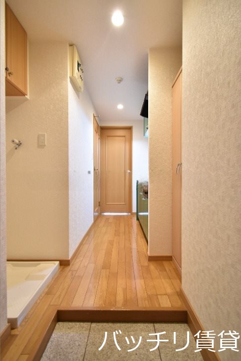 玄関　同型タイプの写真になります　現状優先