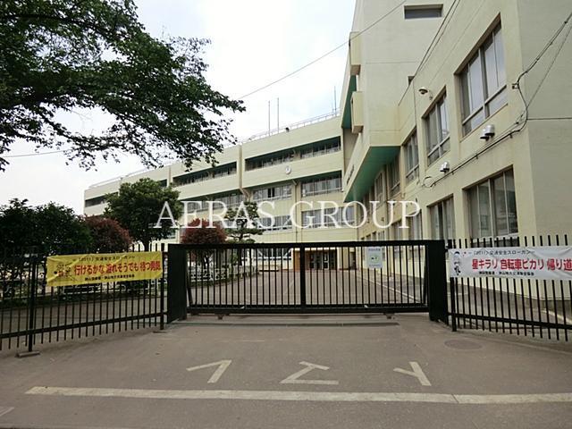 小学校　狭山市立山王小学校（小学校）まで693m