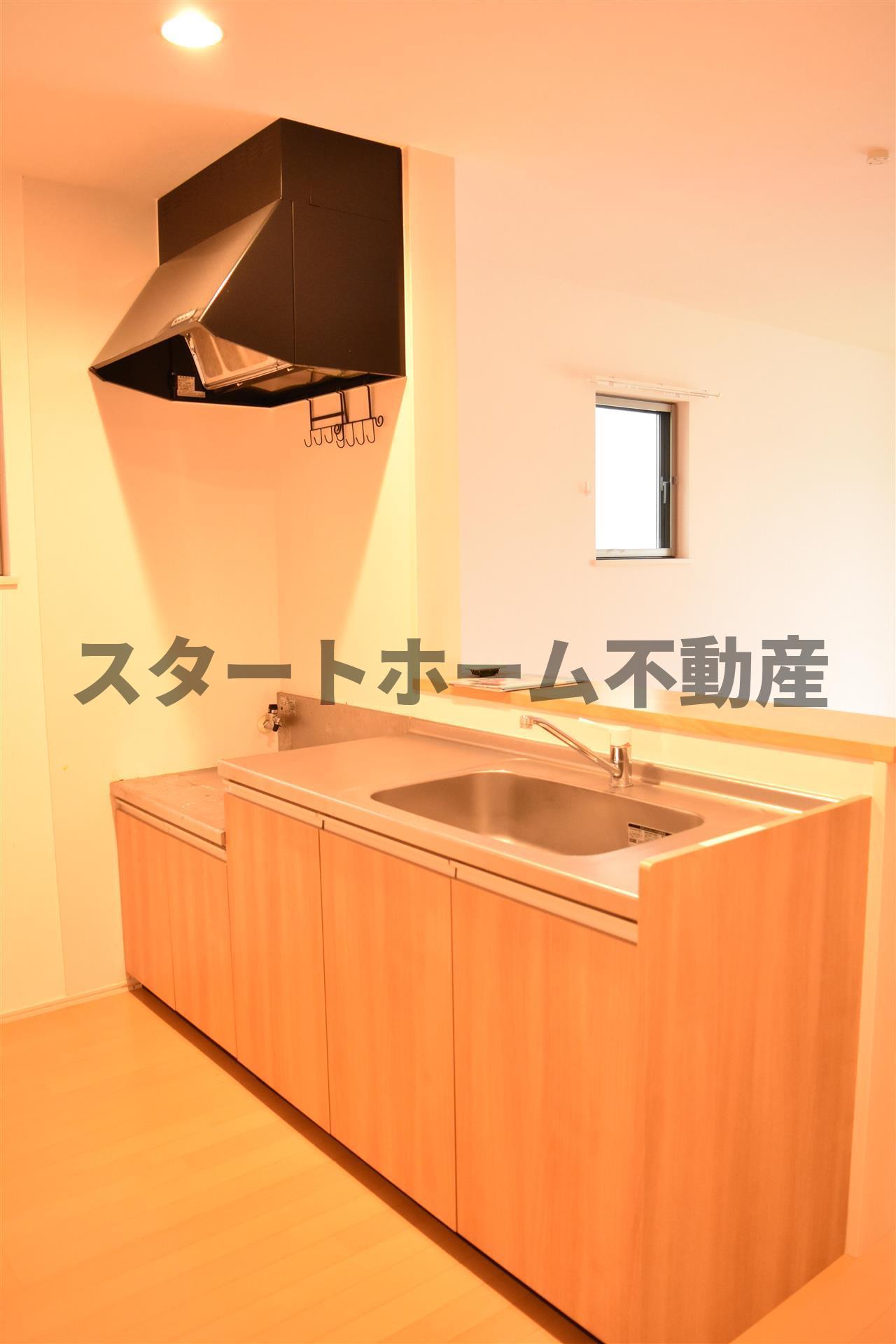キッチン　コンパクトなキッチンで掃除もラクラク