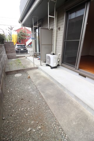バルコニー　別号室の同仕様の参考写真です。