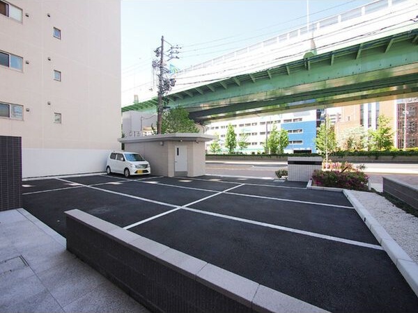 駐車場　駐車スペースもあります