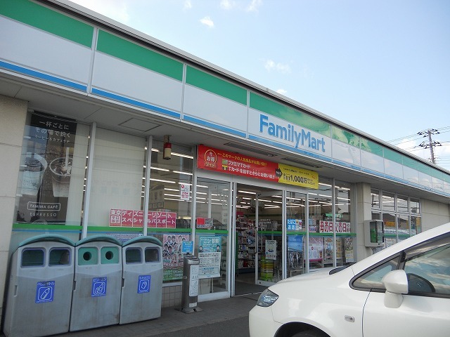 コンビニ　ファミリーマート木更津高柳店（コンビニ）まで800m