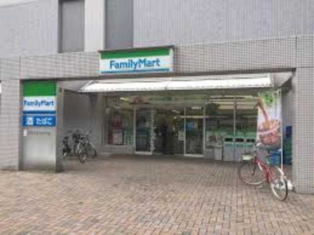 コンビニ　ファミリーマートコスモスクエア店（コンビニ）まで1002m