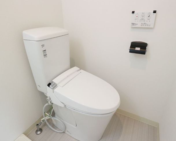 トイレ　独立型のトイレルーム☆