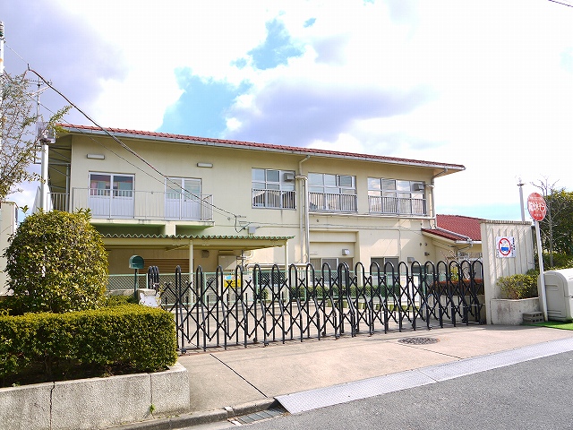幼稚園・保育園　木津川市立高の原幼稚園（幼稚園・保育園）まで1372m