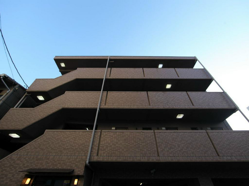 建物外観　外観　オートロック　防犯カメラ　全室南向き