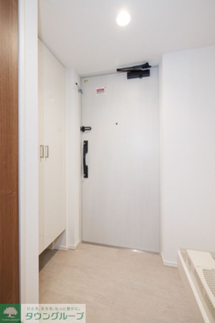 玄関　※写真は同タイプ住戸です。