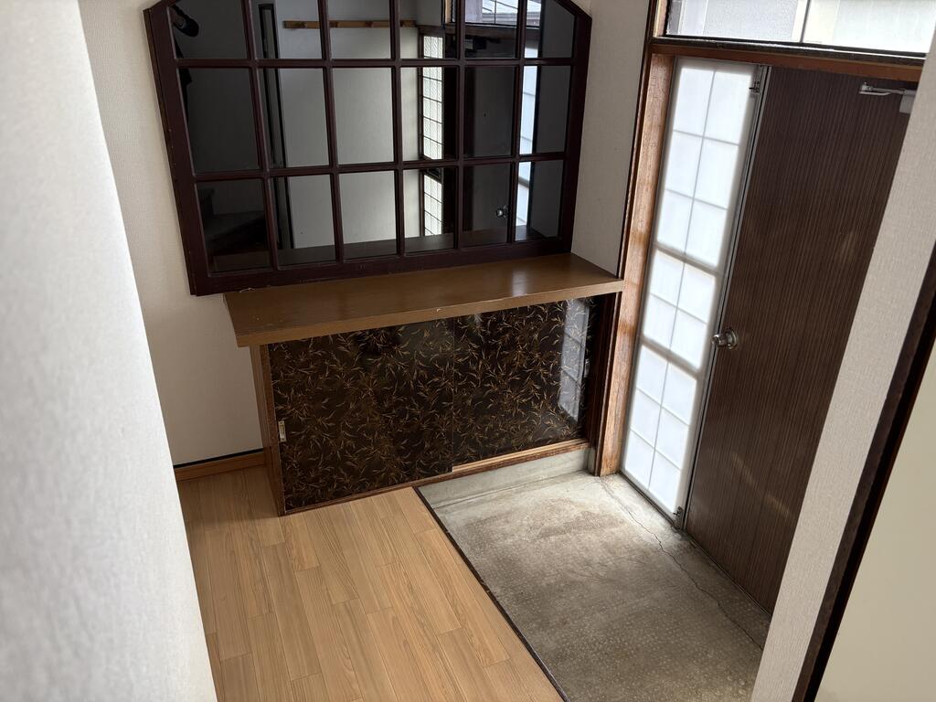 東光8条5丁目貸家の玄関写真