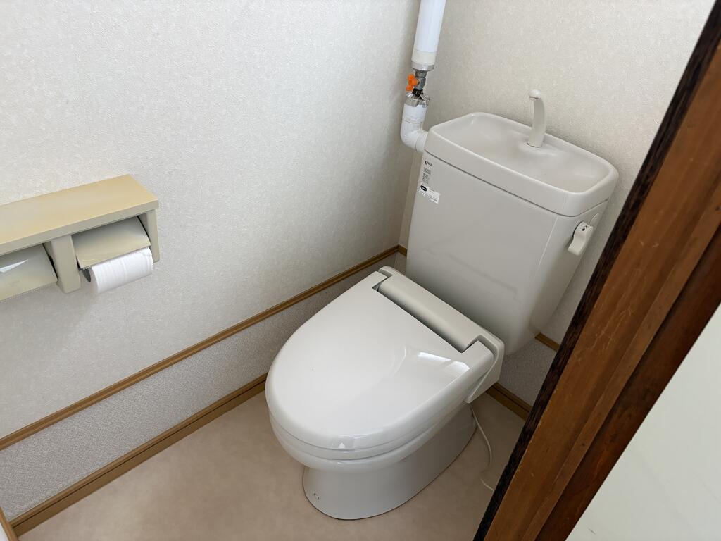 東光8条5丁目貸家のトイレ写真