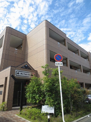建物外観　重量鉄骨造♪