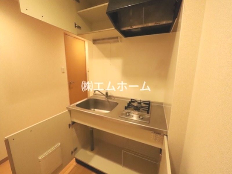 キッチン　システムキッチン（ガス2口コンロ付）