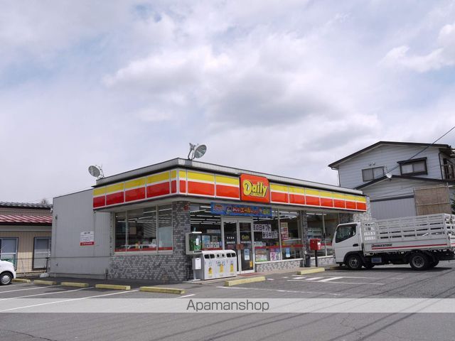 コンビニ　デイリーヤマザキ（コンビニ）まで2022m