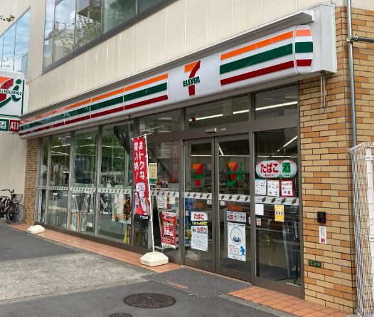 コンビニ　セブンイレブン 大阪中崎町店（コンビニ）まで130m