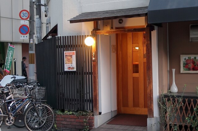 飲食店　とり安（飲食店）まで130m