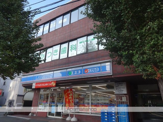 コンビニ　ローソン（コンビニ）まで176m