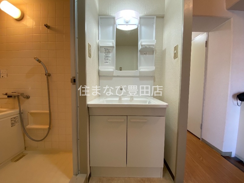 洗面設備　同型タイプ