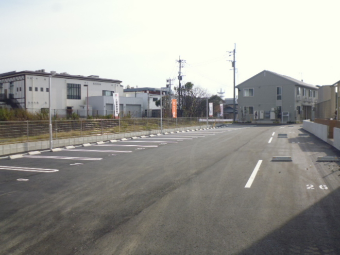 駐車場　駐車スペースもあります☆