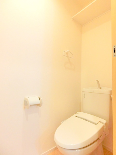 トイレ　★ウォッシュレット付きトイレです★