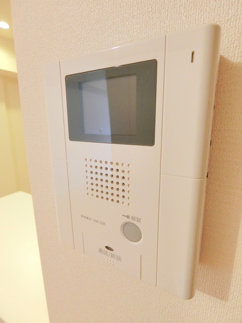 セキュリティ　★不審者をシャットアウト、安心のＴＶモニターホン付きです★