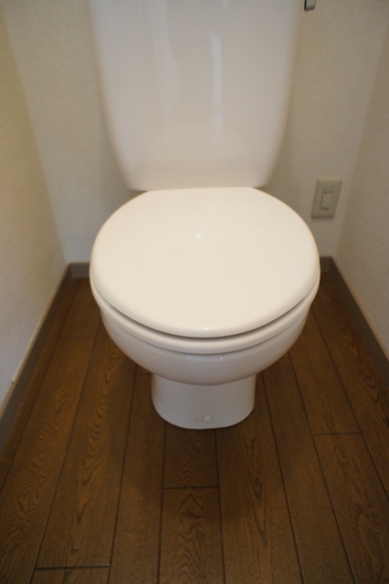 トイレ　図面と現状に相違がある場合には現状を優先